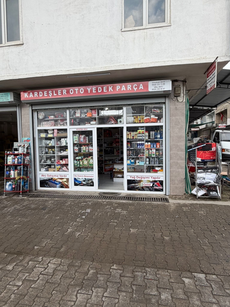 Kardeşler Oto servis alanı